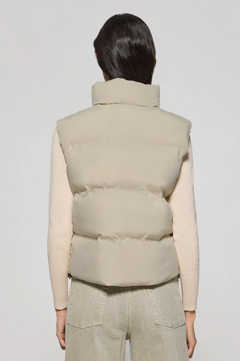 Beige puffer vest New York with Polo Club details - Image 2