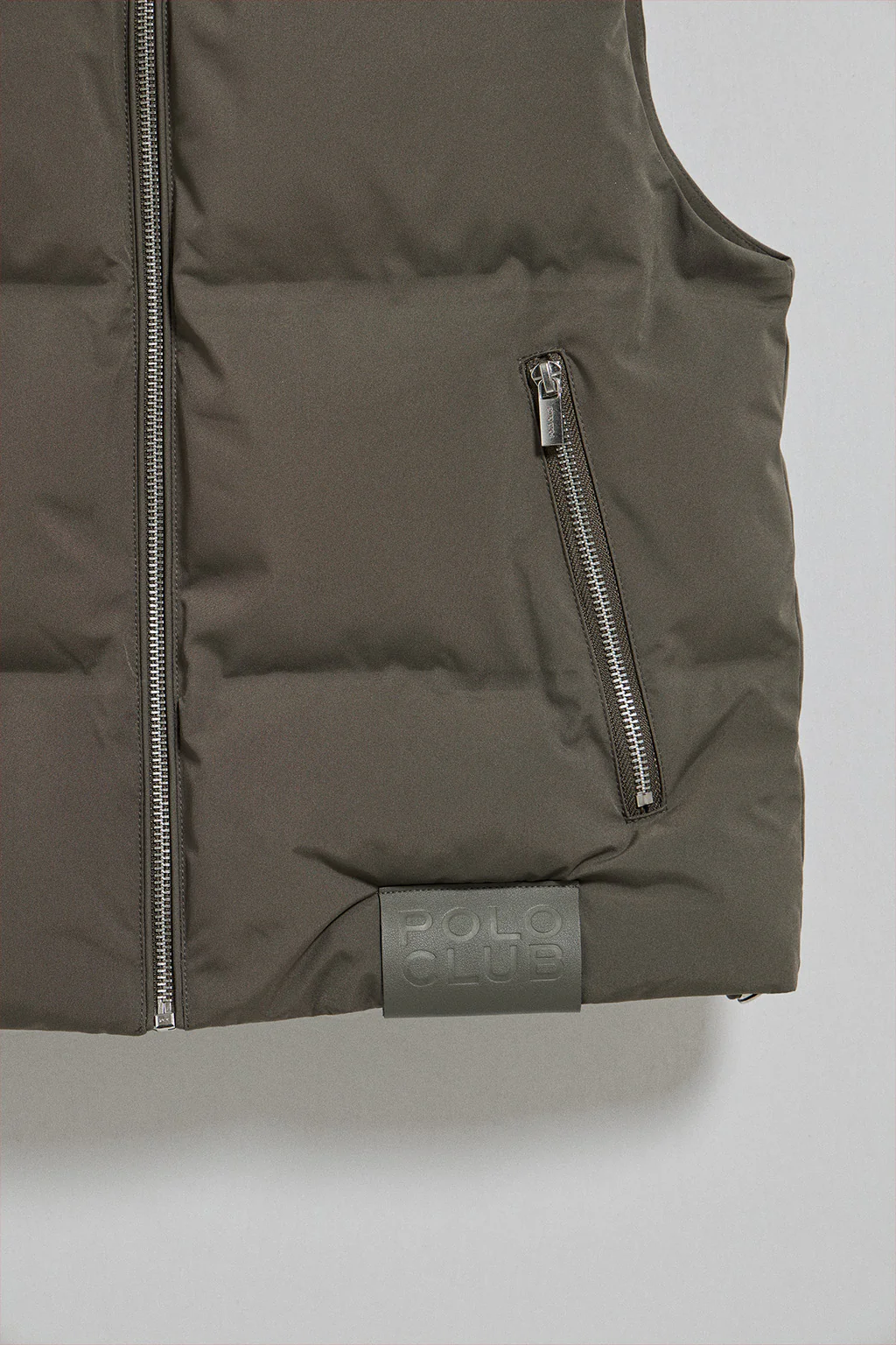 Green puffer vest New York with Polo Club details - Image 8