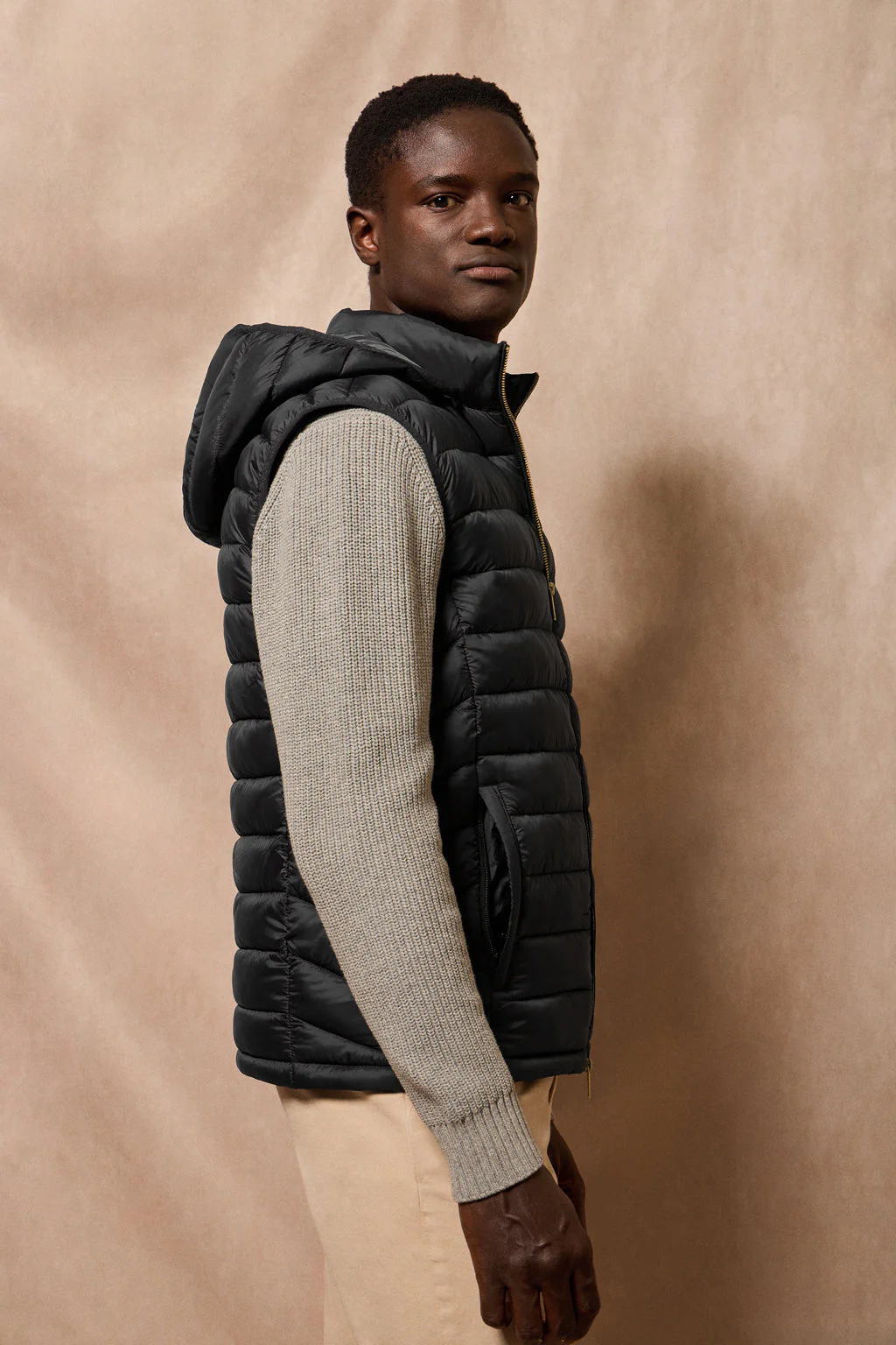 Black ultralight vest Pau with detachable hood and PC embroidery - Image 5