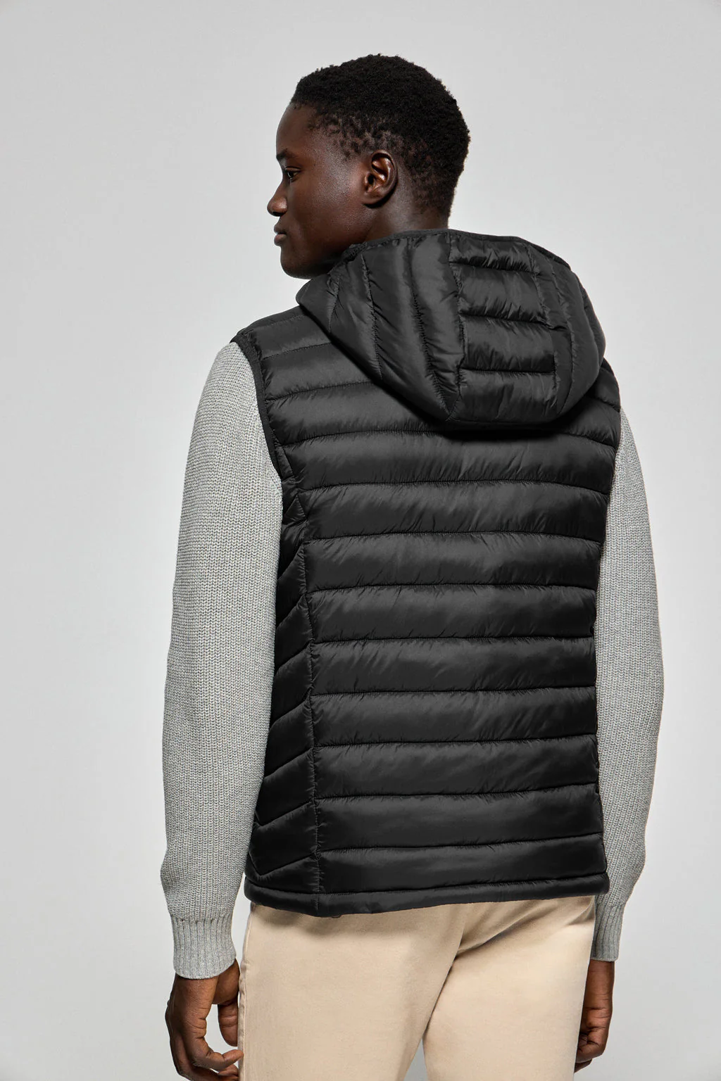 Black ultralight vest Pau with detachable hood and PC embroidery - Image 7