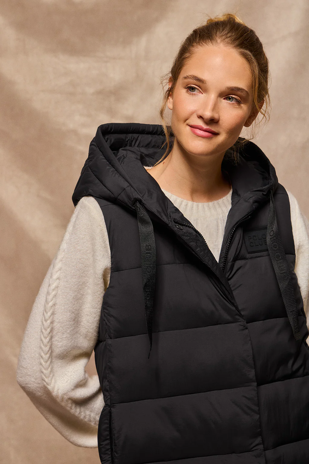 Black vest Siena with fixed hood and Polo Club details - Image 15