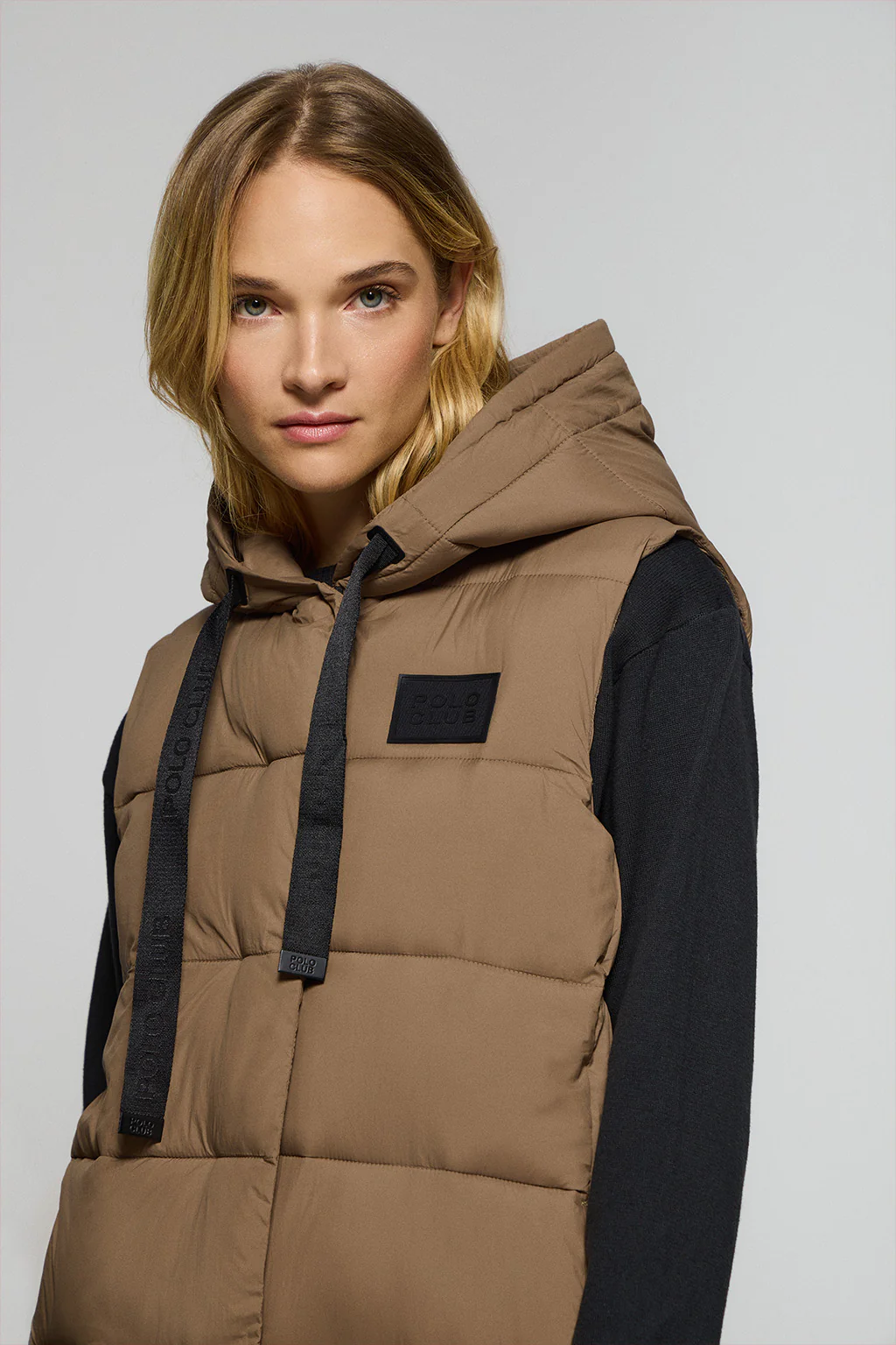 Brown vest Siena with fixed hood and Polo Club details - Image 3