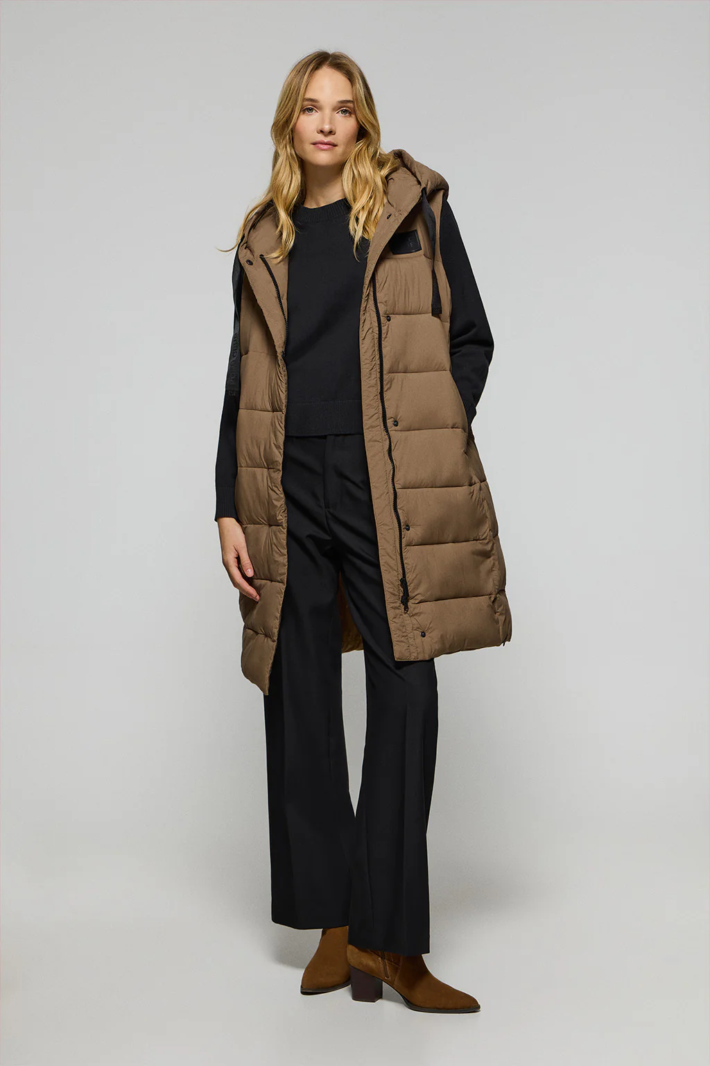 Brown vest Siena with fixed hood and Polo Club details - Image 4