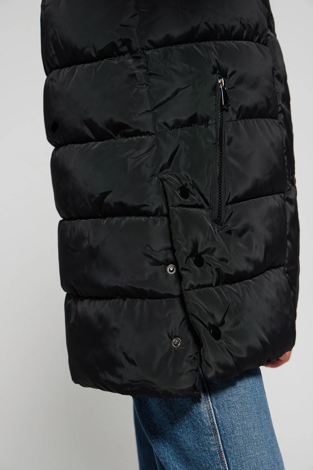 Black puffer vest with hood and Polo Club print - Image 4
