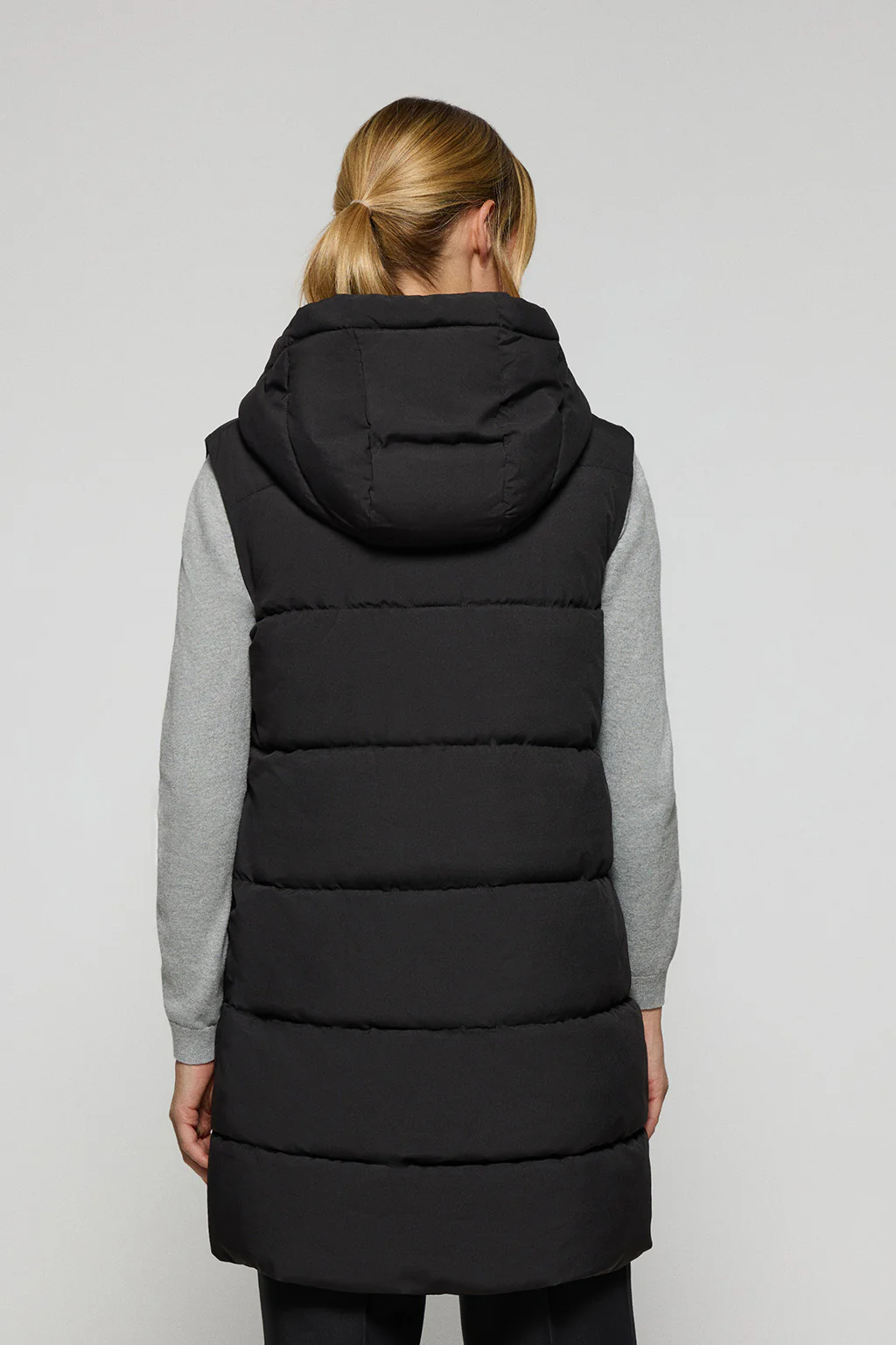 Black vest Tokio with detachable hood and Polo Club details - Image 2