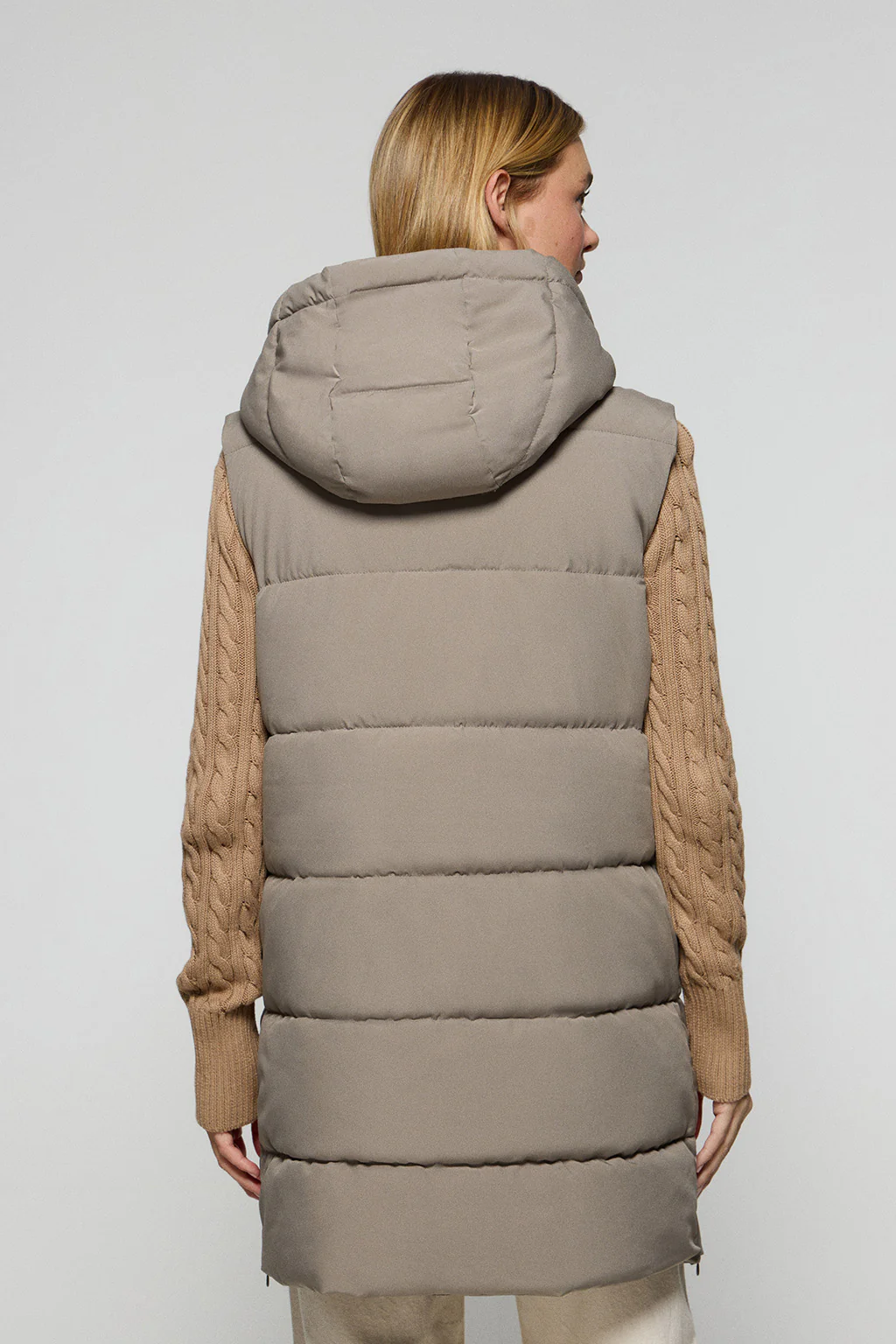 Taupe vest Tokio with detachable hood and Polo Club details - Image 2